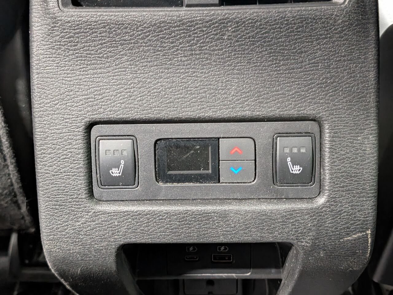 Mitsubishi Outlander PHEV SEL/SIÈGES CHAUFFANTS/ TOIT OUVRANT PANORAMIQUE/VOLANT CHAUFFANT/CAMÉRA DE RECUL/AC 2025 Noir Sherbrooke - photo #19
