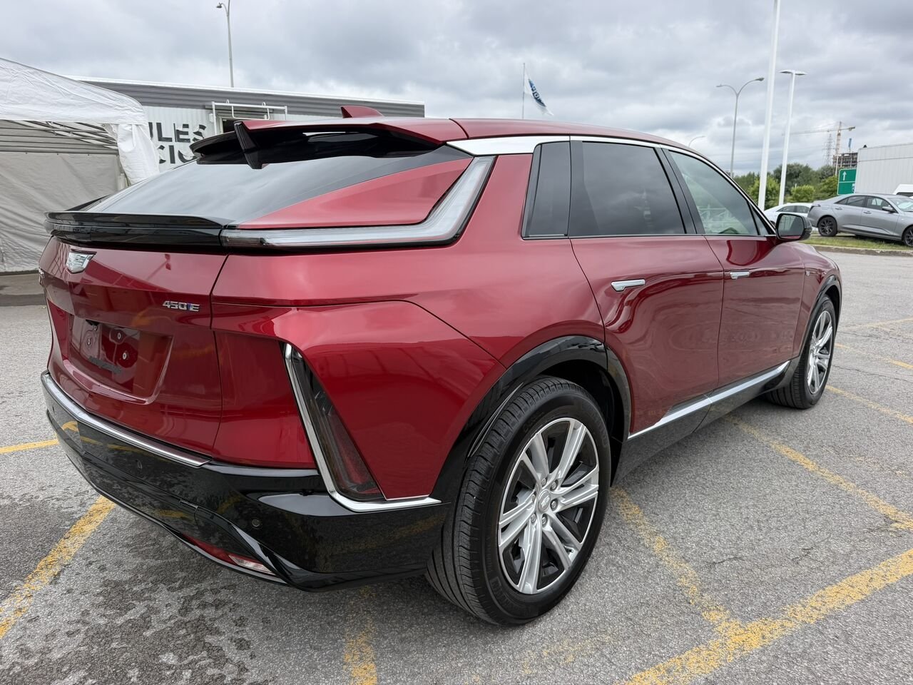 Cadillac LYRIQ Tech FINANCEMENT À PARTIR 0.99% 2024 Rouge Laval - photo #8