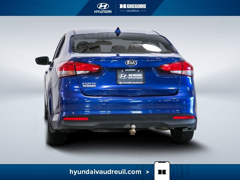 2018 Kia Forte Blue Laval - photo #8