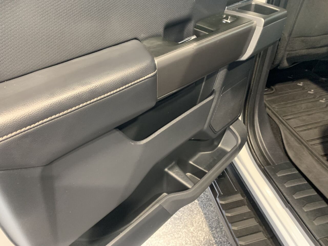 2024 Ford F-150 Grey Châteauguay - photo #22