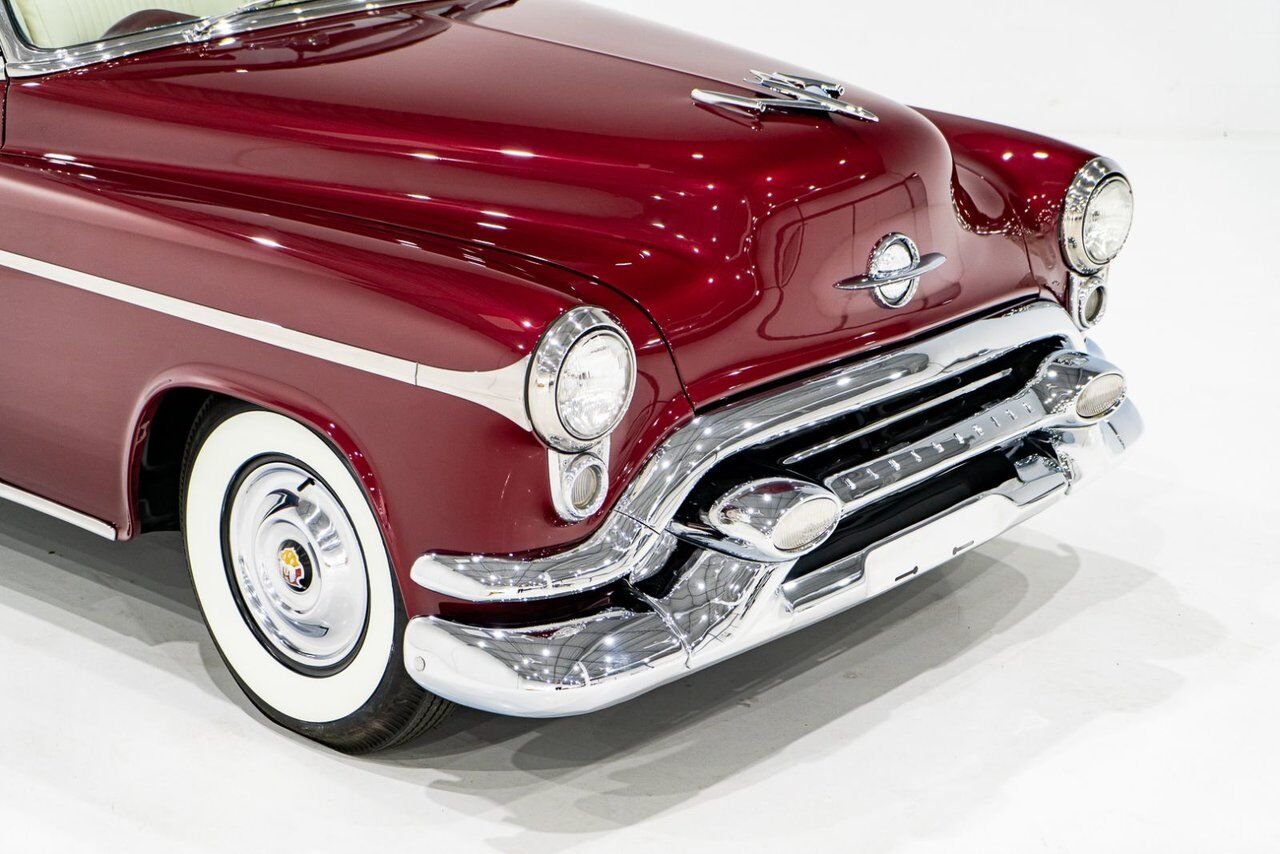 1953 Oldsmobile 98 PRIX EN USD | Convertible Beautifully Presented from complete Restoration Red Montreal - photo #41