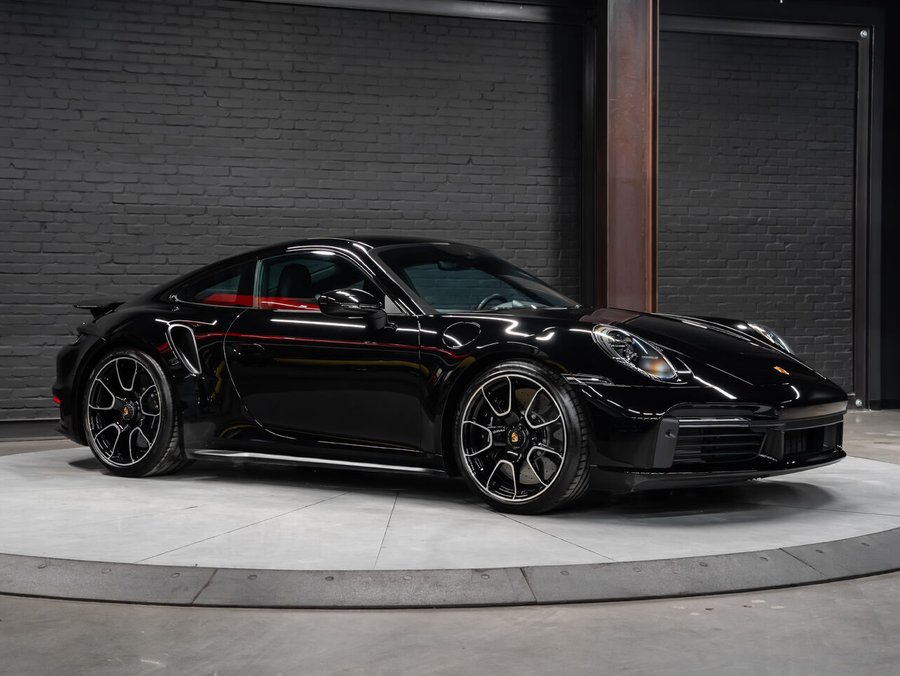 2022 Porsche 911 2022 Black