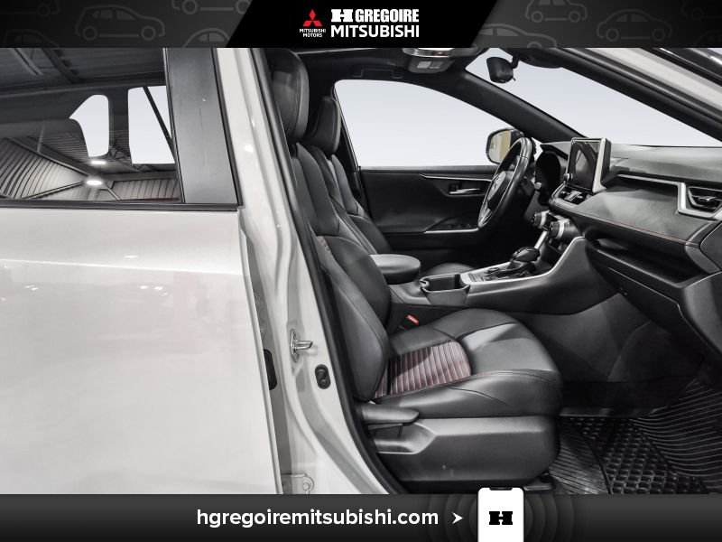 2023 Toyota RAV4 Prime White Blainville - photo #14
