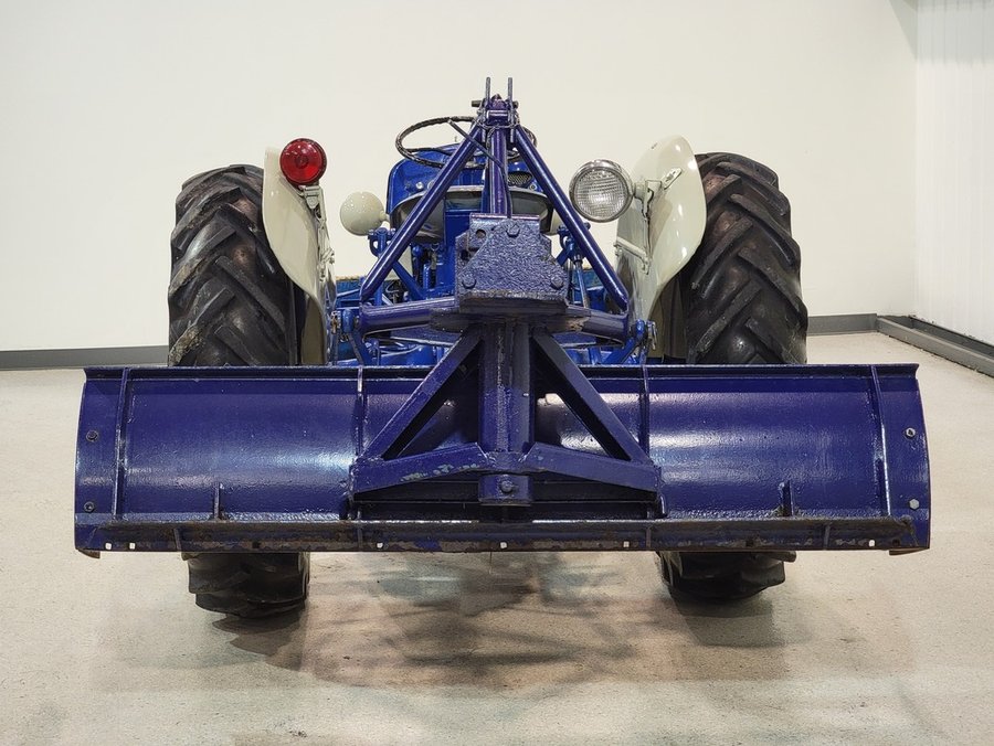 1955 Ford Massey Fergusson