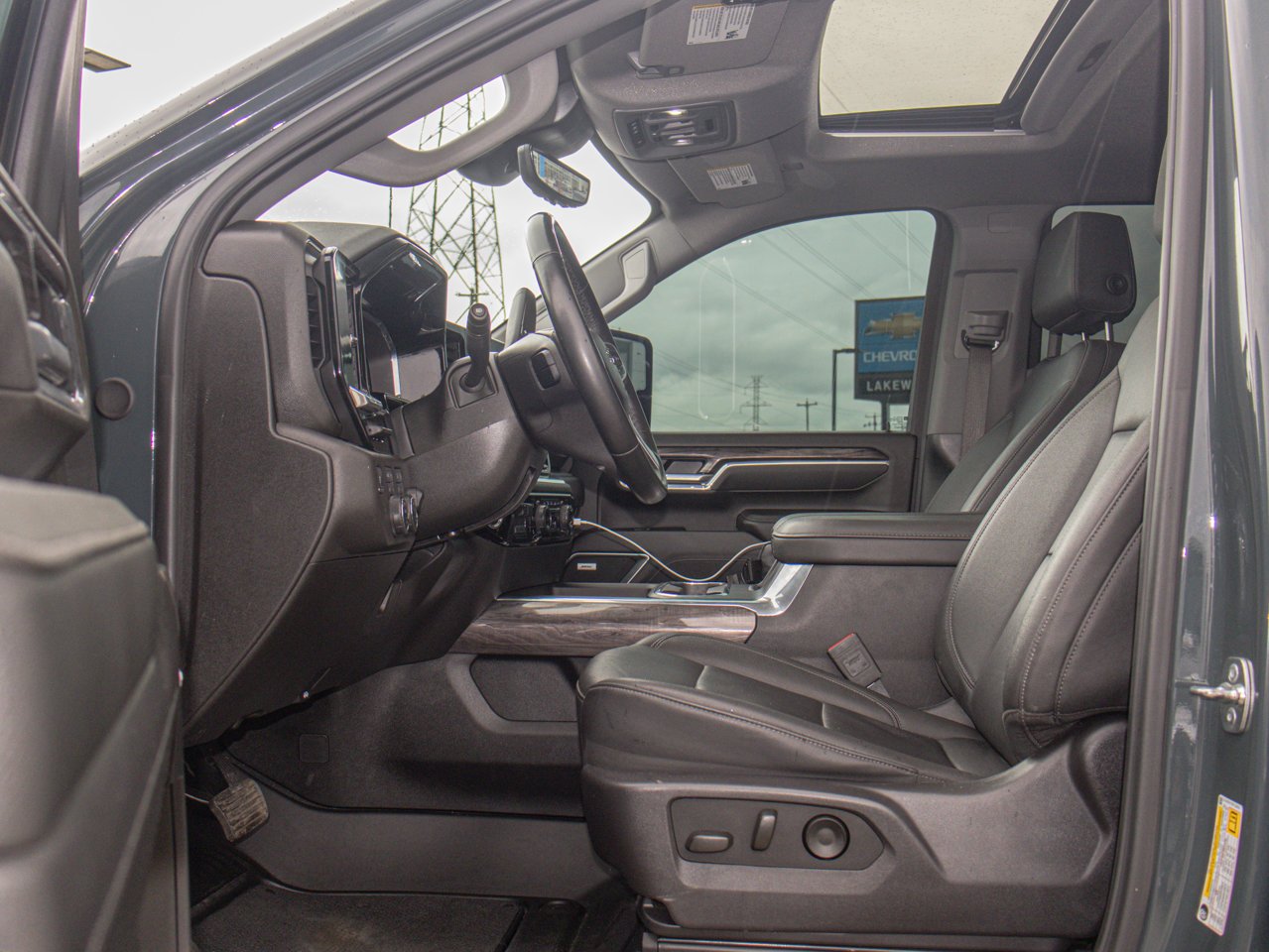2025 Chevrolet Silverado 3500HD 4WD Crew Cab 159 LTZ Grey Sherwood Park - photo #17