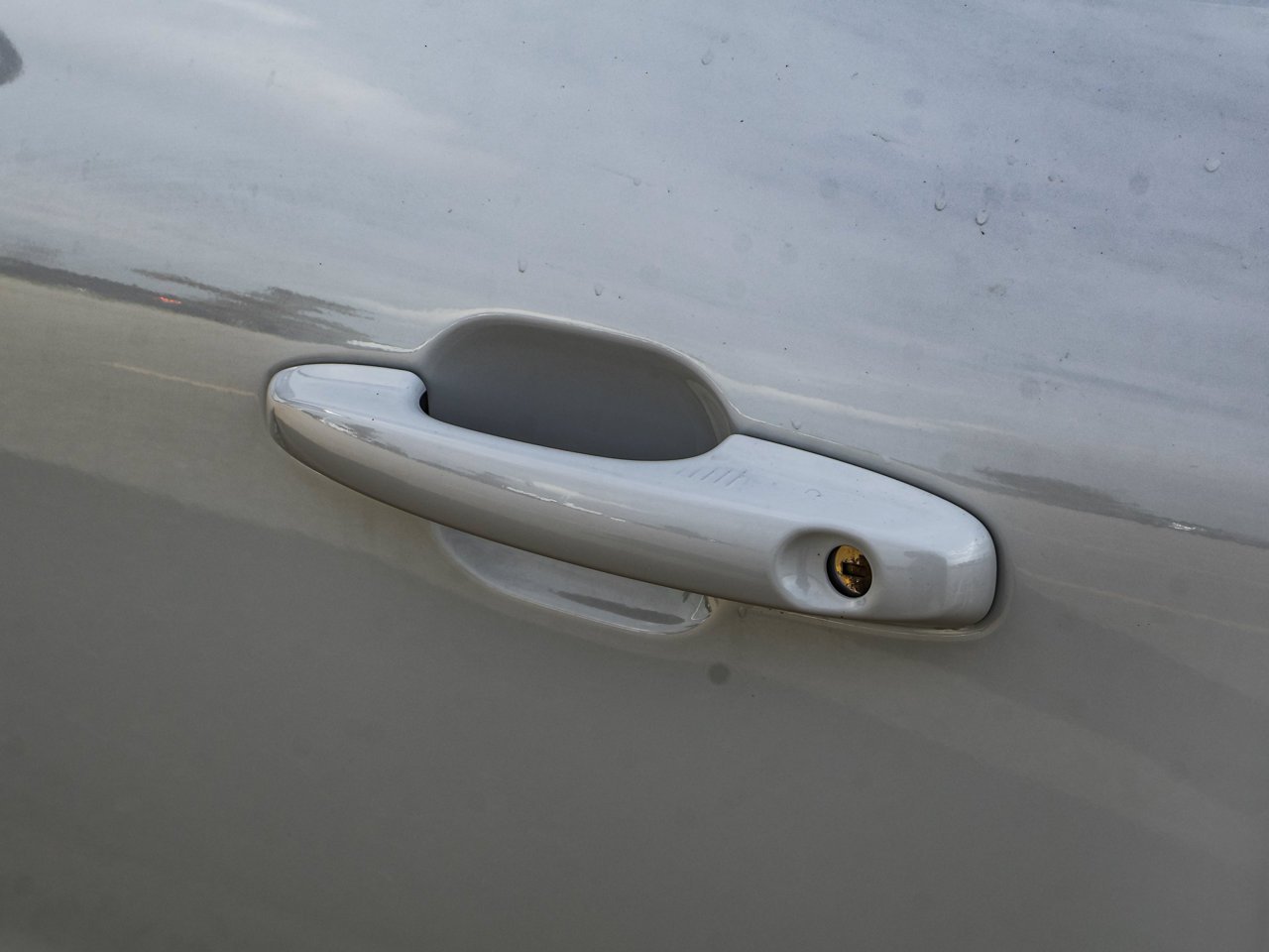 2025 Ford Escape Active AWD White Sherwood Park - photo #11
