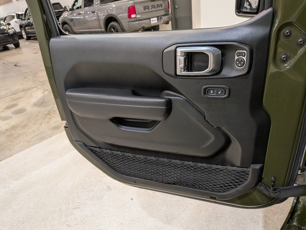 2022 Jeep Wrangler Unlimited Willys 4x4 Green Val-David - photo #33