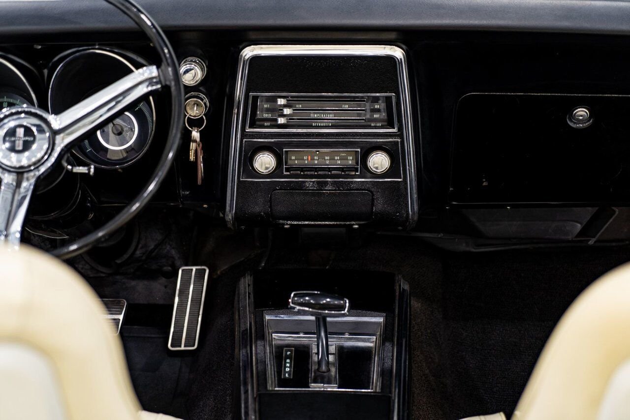 1967 Chevrolet Camaro PRIX EN USD Convertible Beautifully presented from former Restoration Purple Montreal - photo #11