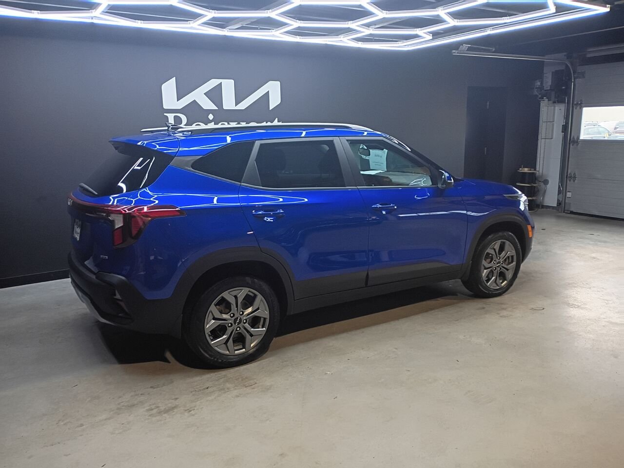 2024 Kia Seltos Blue Blainville - photo #5