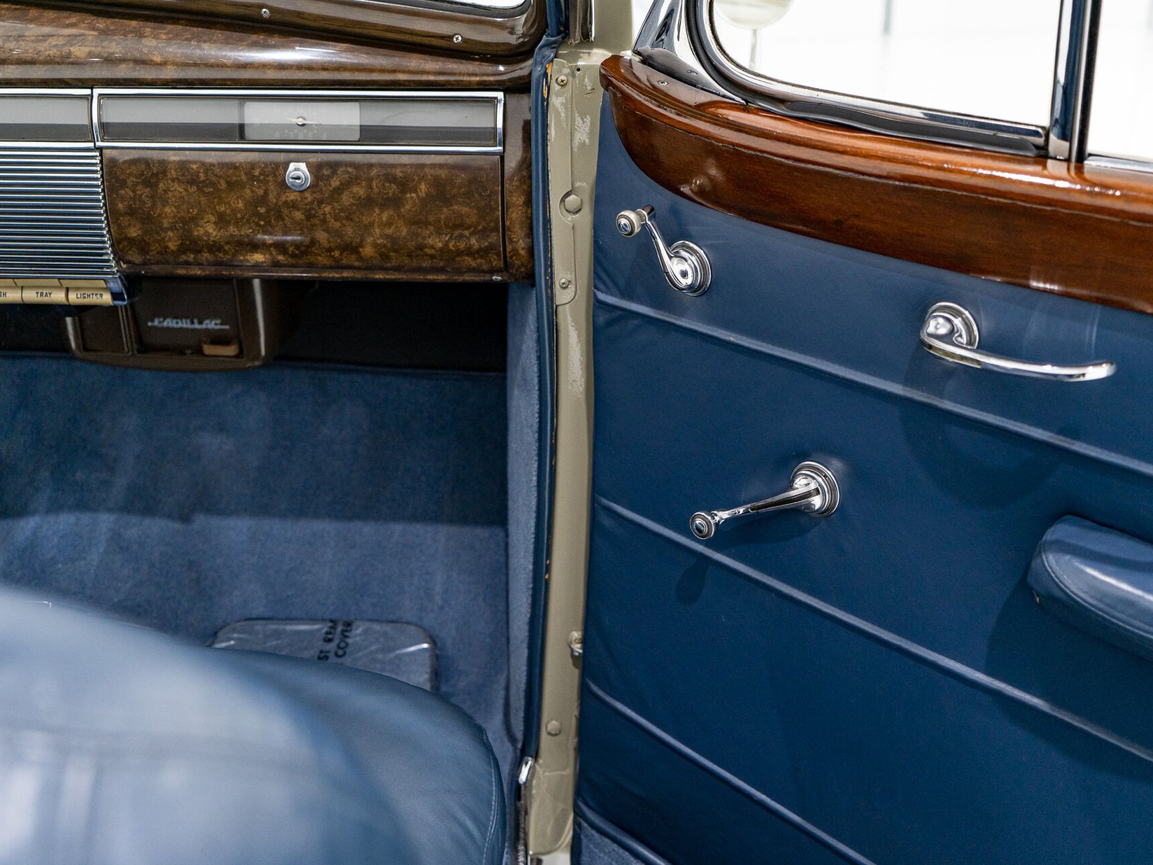 Cadillac Series 75 1 of 27 built. Former CCCA National first prize winner *PRICE IN USD* 1939 Brun Montréal - photo #68