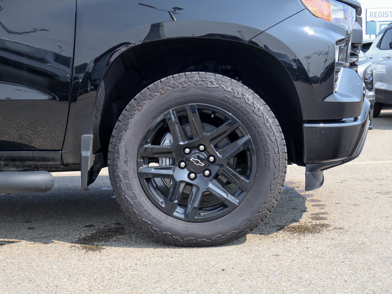 2024 Chevrolet Silverado 1500 4WD Crew Cab 147 Custom Black Sherwood Park - photo #7