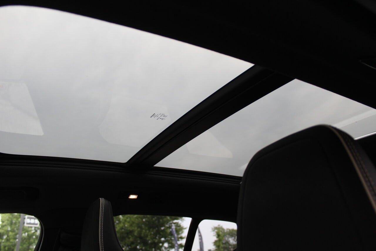 Volvo XC40 VIN: YV4ED3UR6M2546734 2021 Noir Sainte-Rose - photo #7
