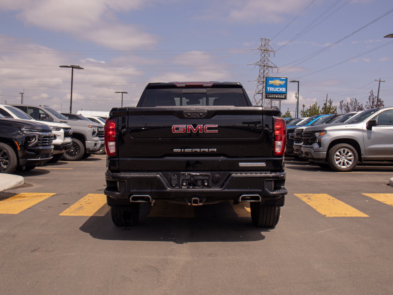 2022 GMC Sierra 1500 4WD Crew Cab 147 Elevation Black Sherwood Park - photo #8