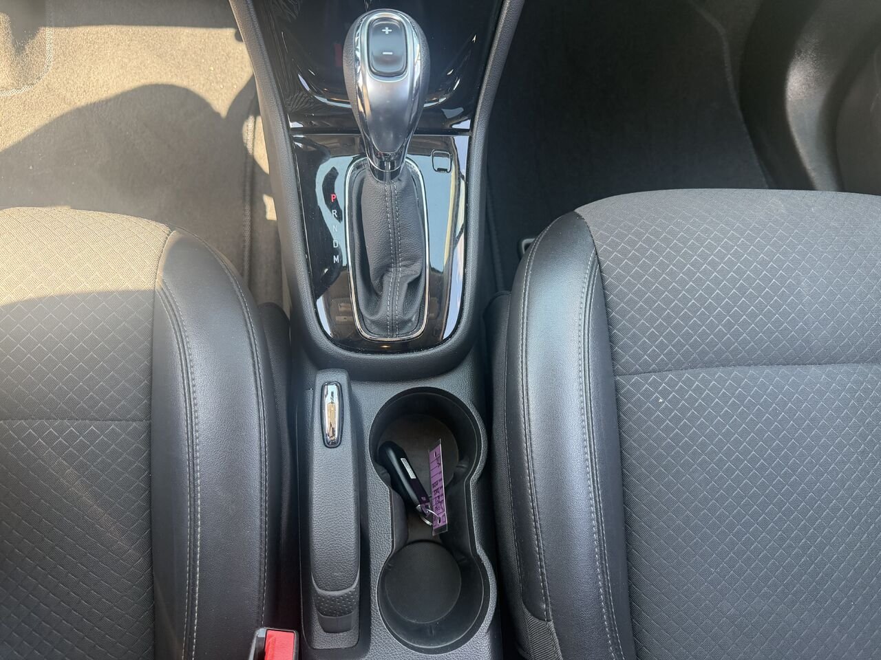 BUICK ENCORE SPORT TOURING Tourisme sport 4 portes TI 2018 Gris Ottawa & Gatineau - photo #4