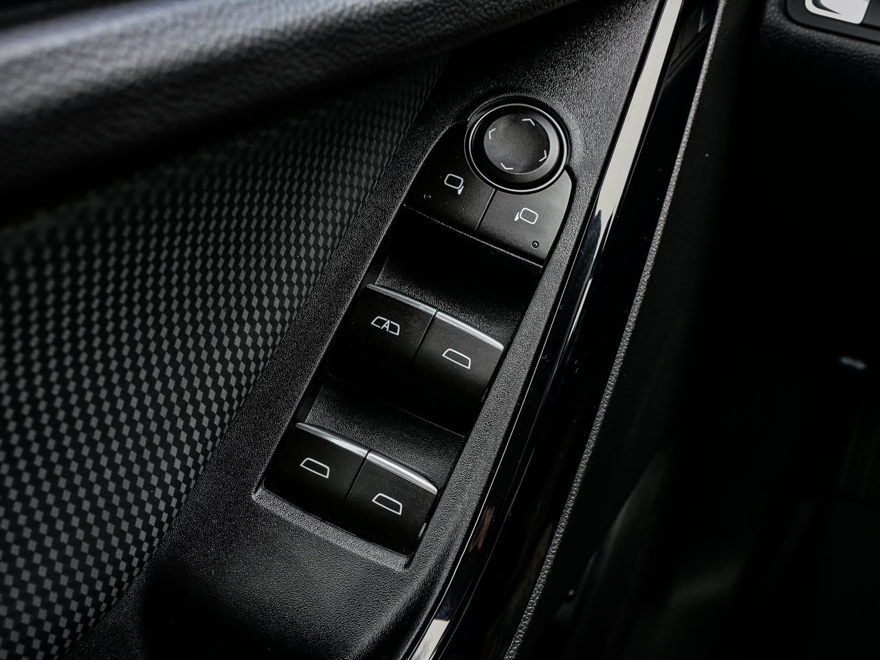 2026 Chevrolet Equinox AWD 4dr RS Black Sherwood Park - photo #18