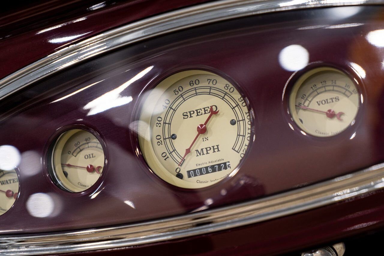 1932 Ford Highboy Lobeck creation spectacular presentation **PRICE IN USD** Red Montreal - photo #53