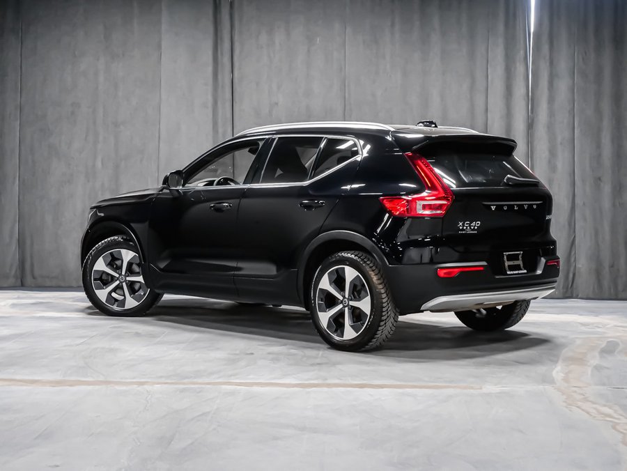 2023 Volvo XC40 B5 PLUS BRIGHT Black