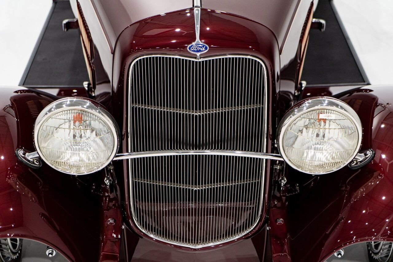 1932 Ford Highboy Lobeck creation spectacular presentation **PRICE IN USD** Red Montreal - photo #34
