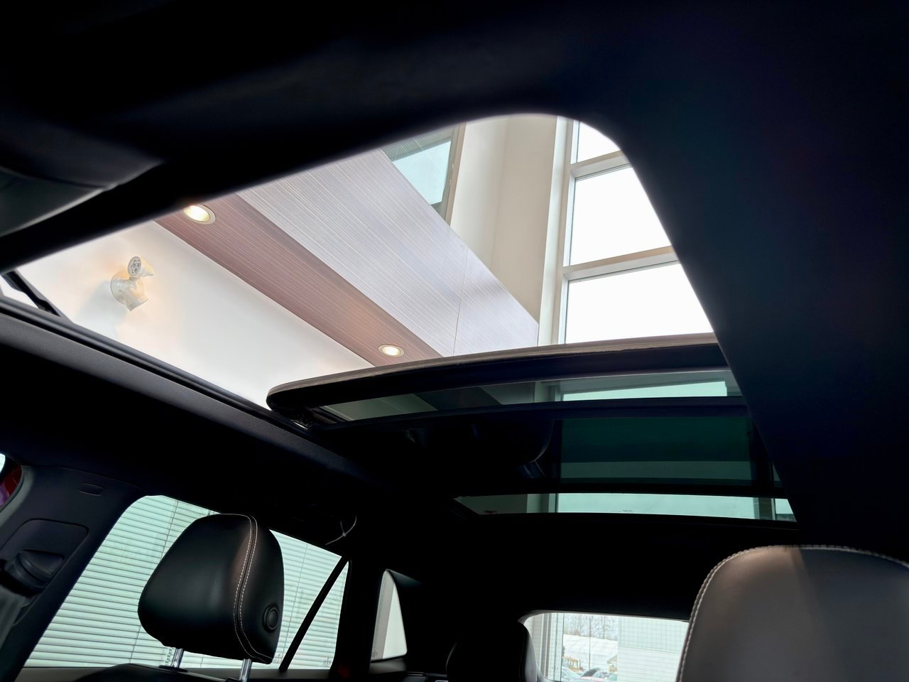 Volkswagen Atlas Cross Sport 2021 Rouge Notre-Dame-des-Prairies - photo #17