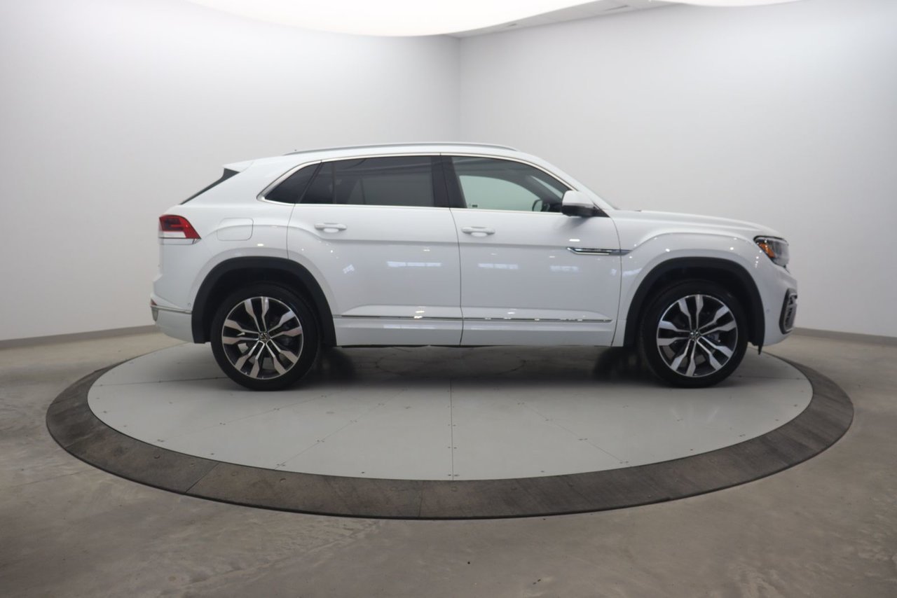 Volkswagen Atlas Cross Sport NIV 1V2FC2CA8NC204308 2022 Blanc Chicoutimi - photo #2