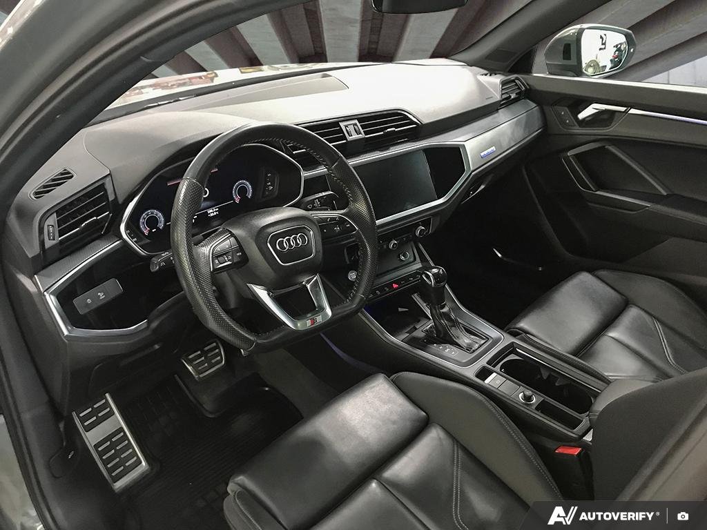 2019 Audi Q3 2600536B | Technik Grey Edmonton - photo #12