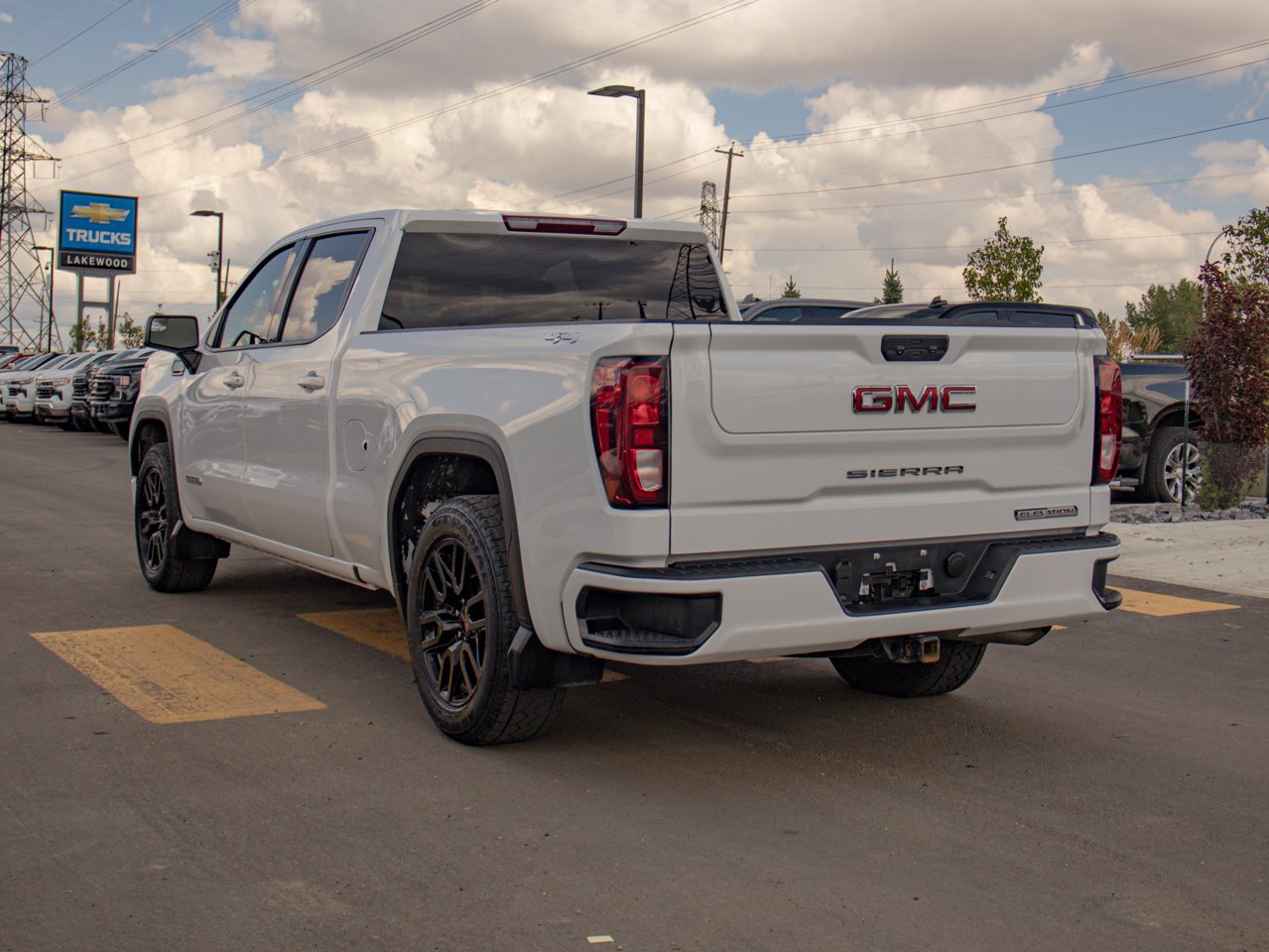 2024 GMC Sierra 1500 4WD Crew Cab 157 Elevation White Sherwood Park - photo #7