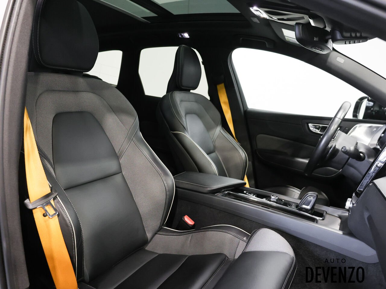 2020 Volvo XC60 Grey Saint-Eustache - photo #7