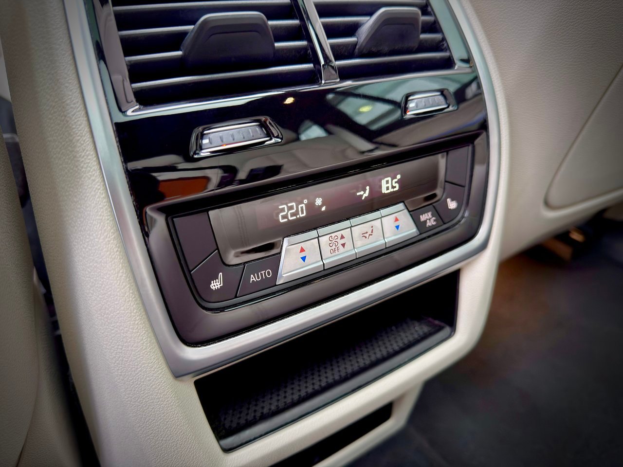 BMW X5 2022 Gris Notre-Dame-des-Prairies - photo #19