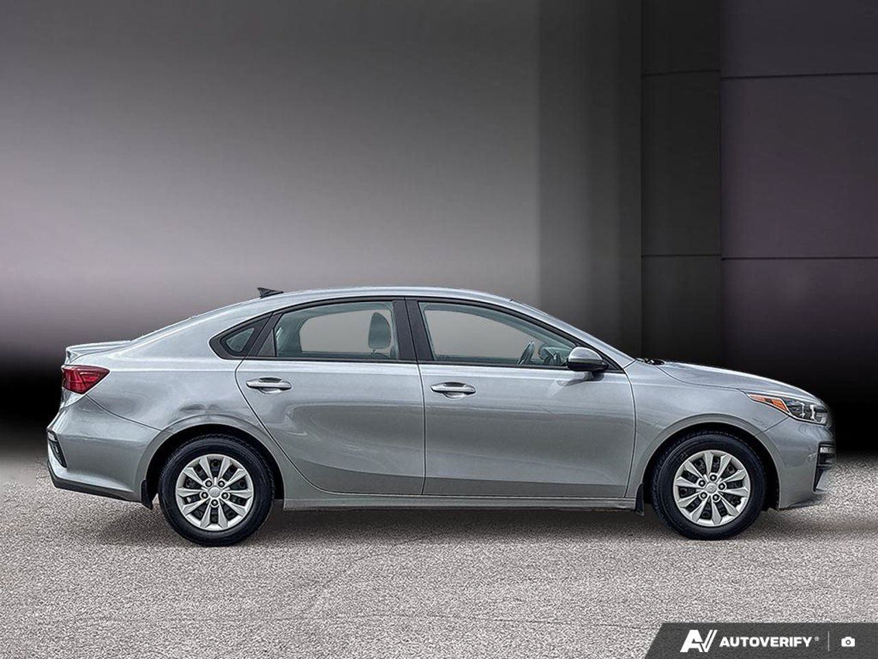 Kia Forte 3KPF24AD8ME321696 2021 Gris Mirabel - photo #5