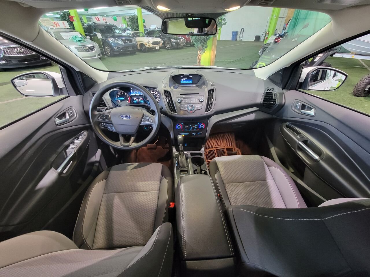 2017 Ford Escape White  - photo #13