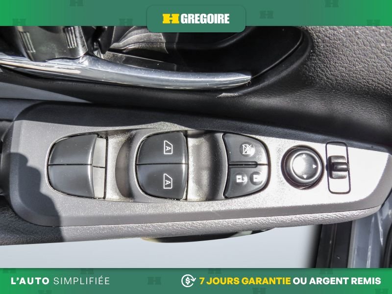 2024 Nissan Kicks Grey Blainville - photo #13