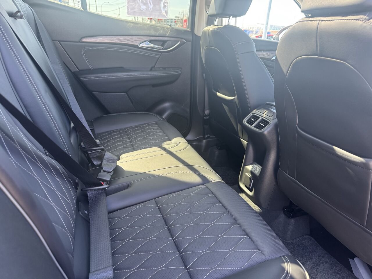 2023 BUICK ENVISION AVENIR Avenir 4 portes TI Red Ottawa & Gatineau - photo #10