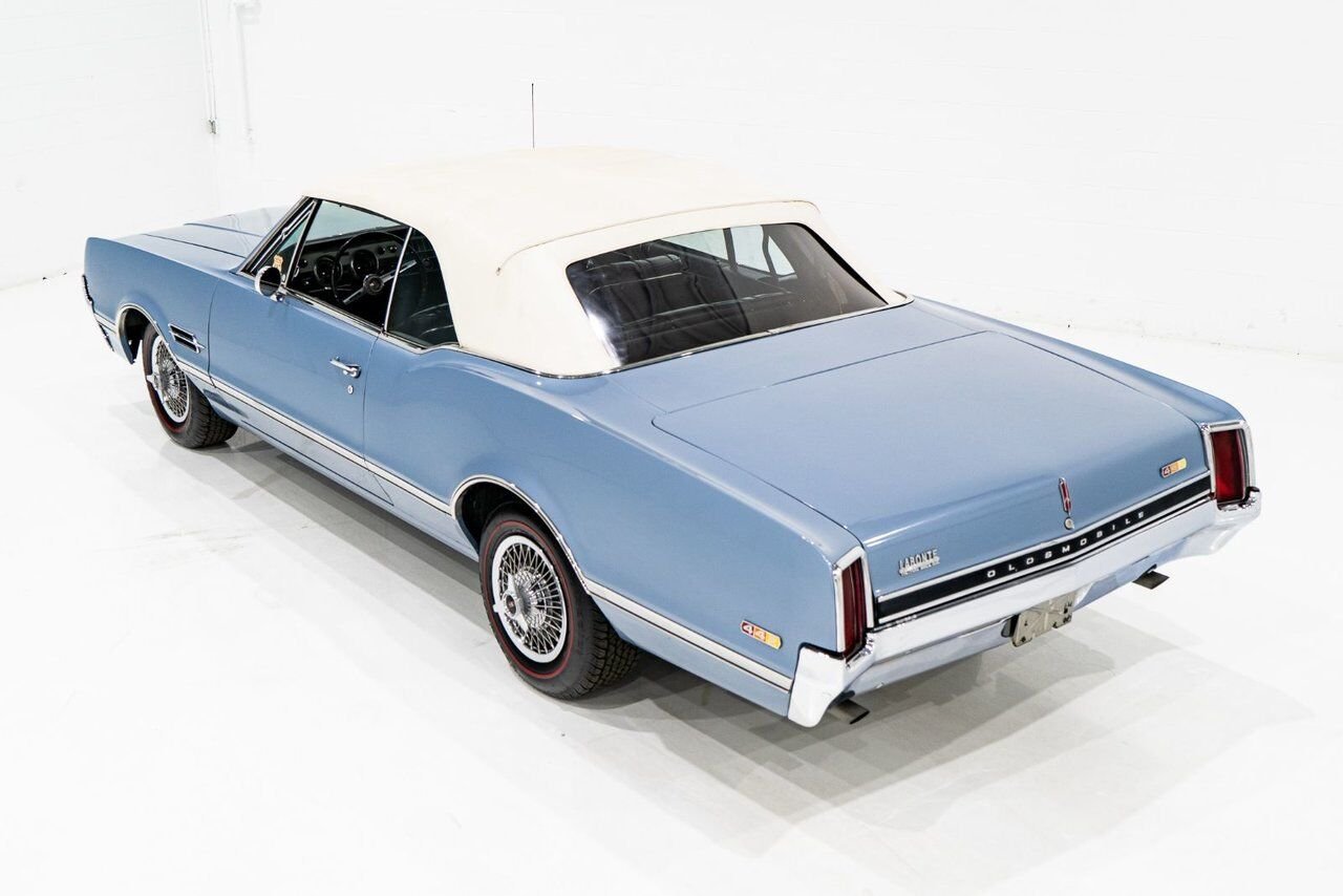 1966 Oldsmobile 442 PRIX EN USD | Matching# 400cu.in. 4-Speed Blue Montreal - photo #25