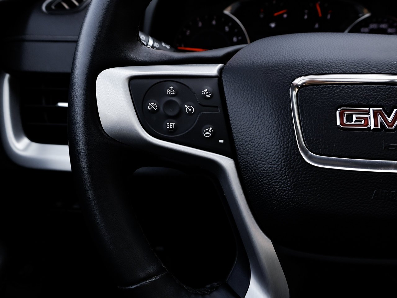 2024 GMC Terrain AWD 4dr SLT White Sherwood Park - photo #22