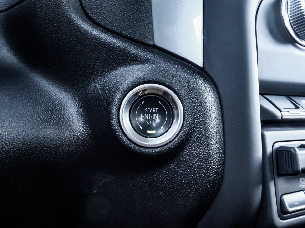 2024 GMC Sierra 1500 4WD Crew Cab 147 Pro Black Sherwood Park - photo #23