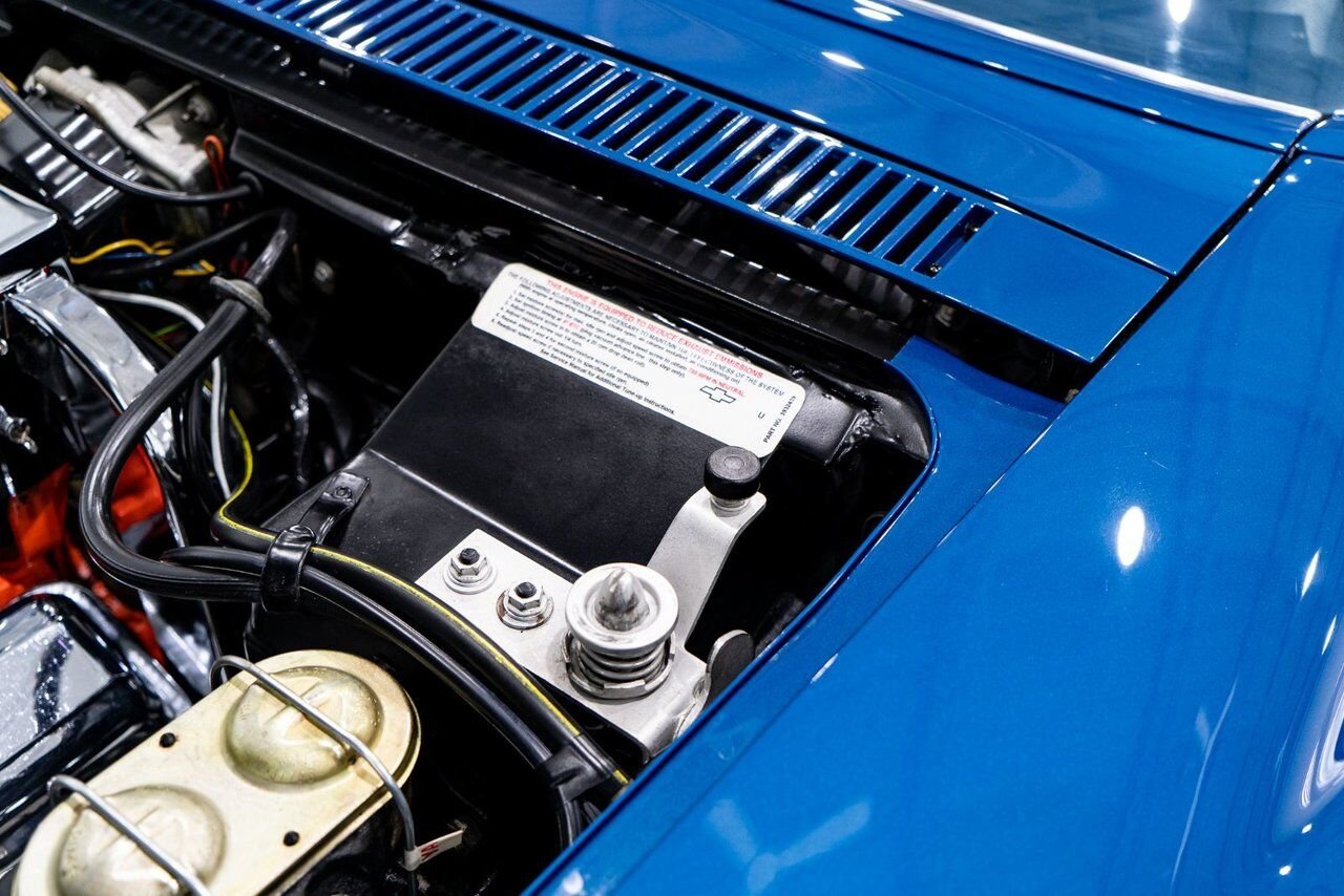 Chevrolet Corvette *PRIX EN USD* Matching numbers Top flight with extensive documentation 1968 Bleu Montréal - photo #93