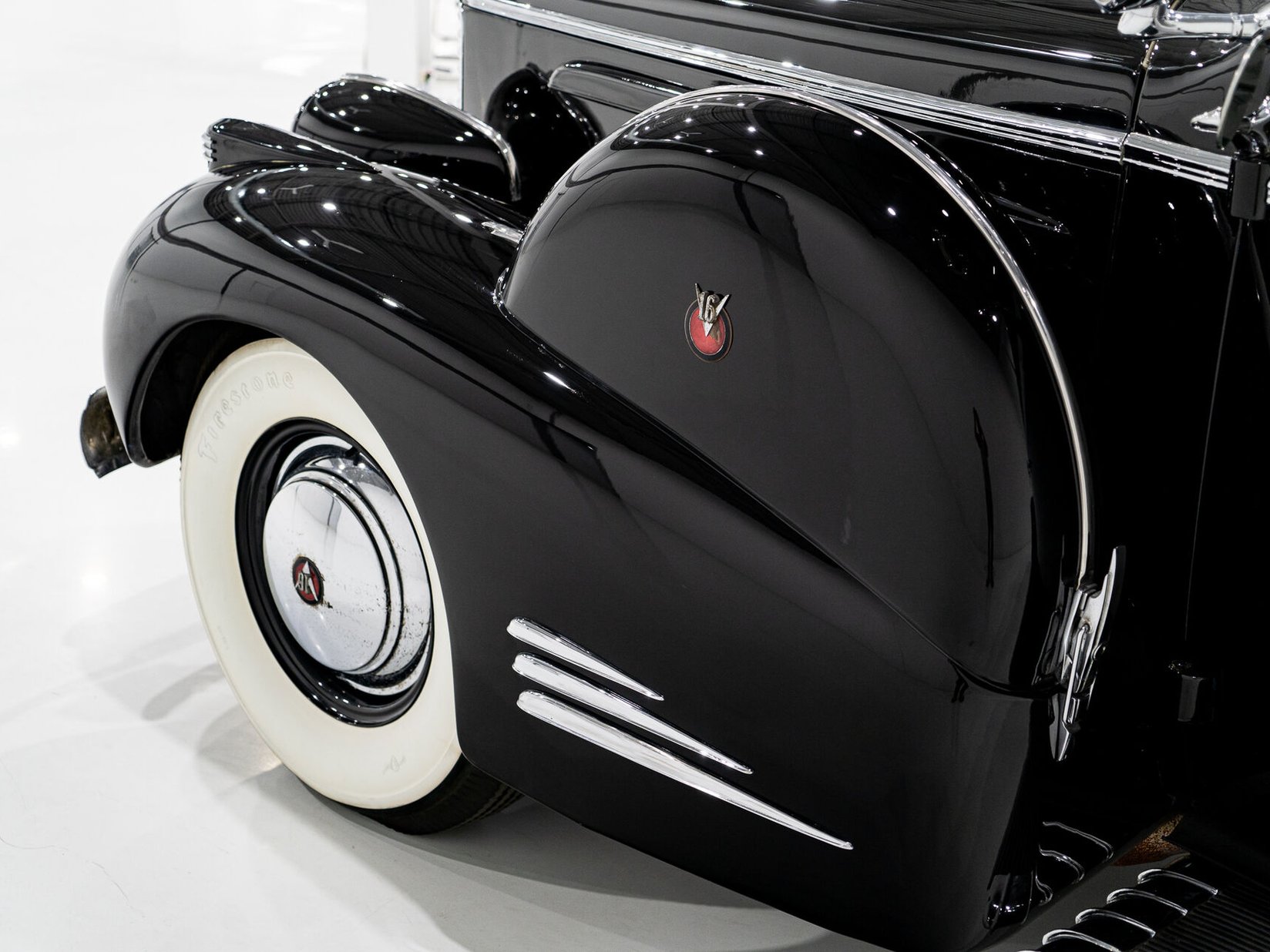 1938 Cadillac Series 90 **PRICE IN USD**1 of 13 V16 Black Montreal - photo #3