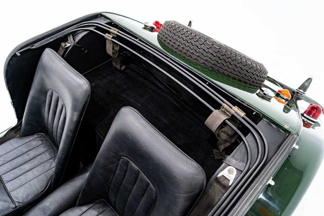 1970 Morgan Plus 8 Unrestored with only 7137km (4435miles) | PRIX EN USD Green Montreal - photo #85