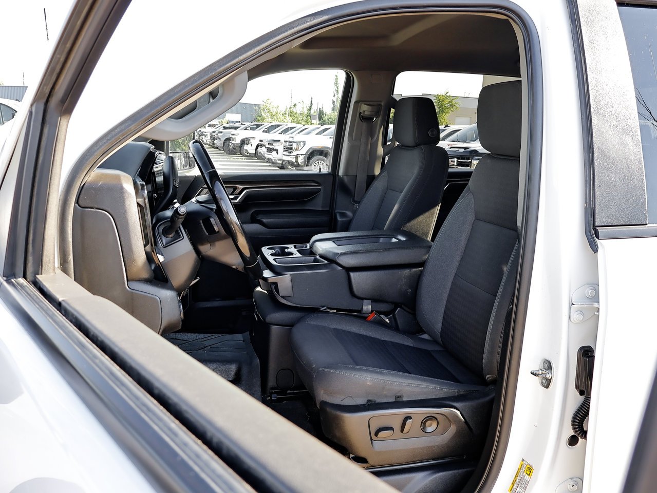 2024 Chevrolet Silverado 3500HD 4WD Crew Cab 159 LT White Sherwood Park - photo #15