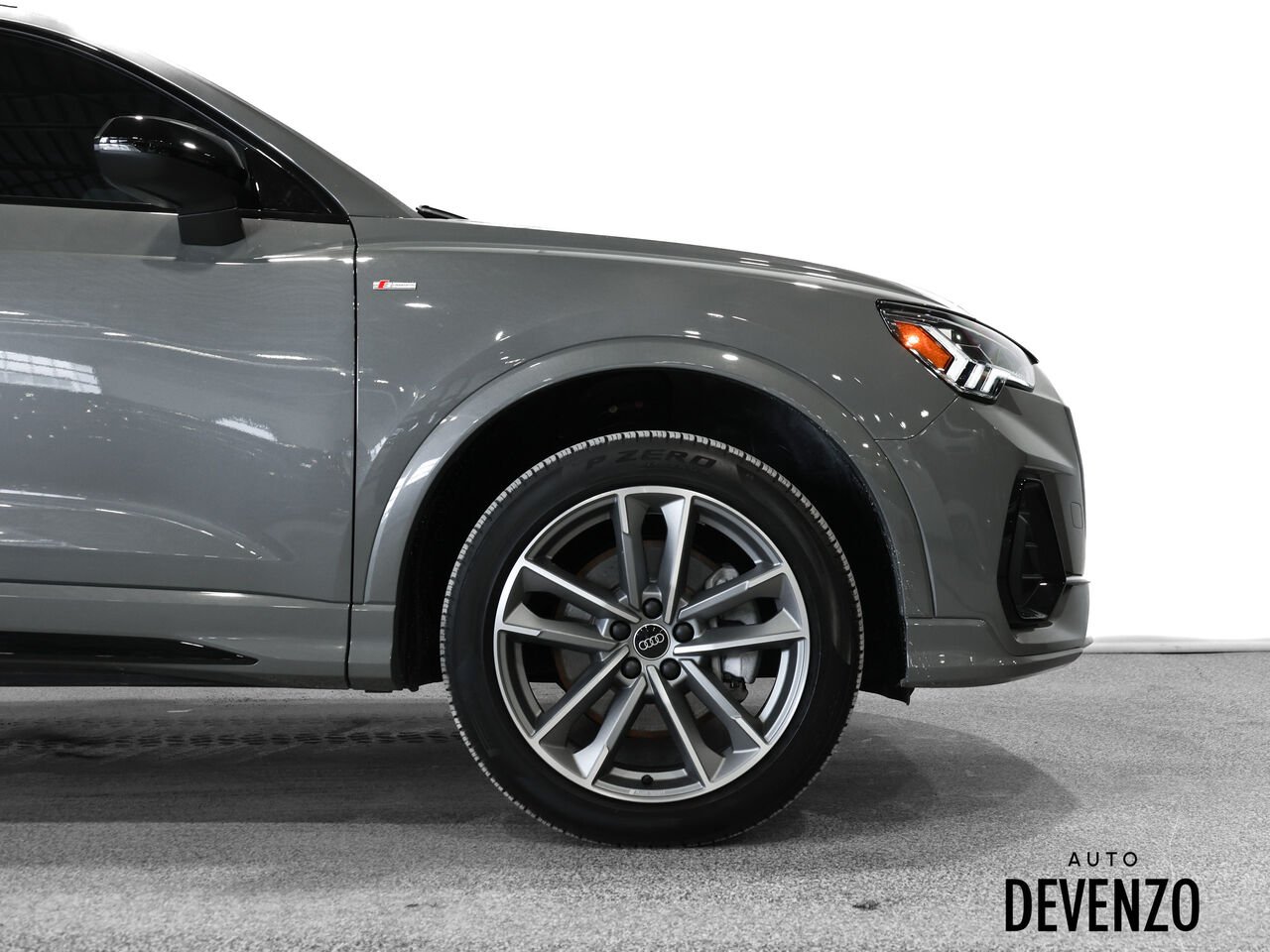2025 Audi Q3 Grey Saint-Eustache - photo #4
