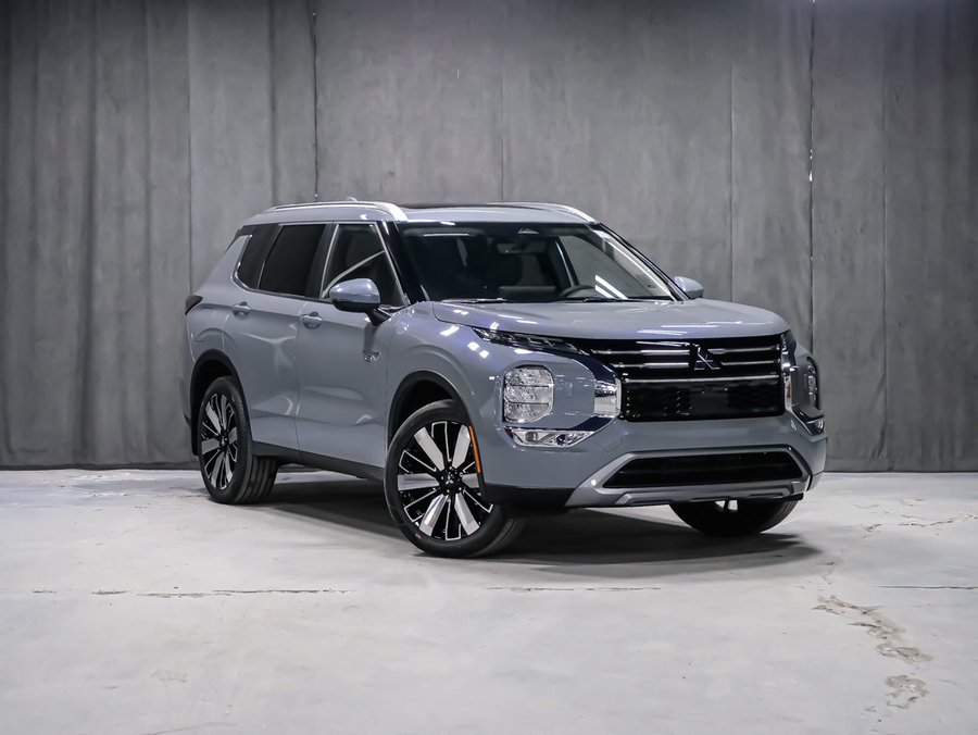 2026 Mitsubishi Outlander Plug-In Hybrid SEL Moonstone Grey Premium Finish
