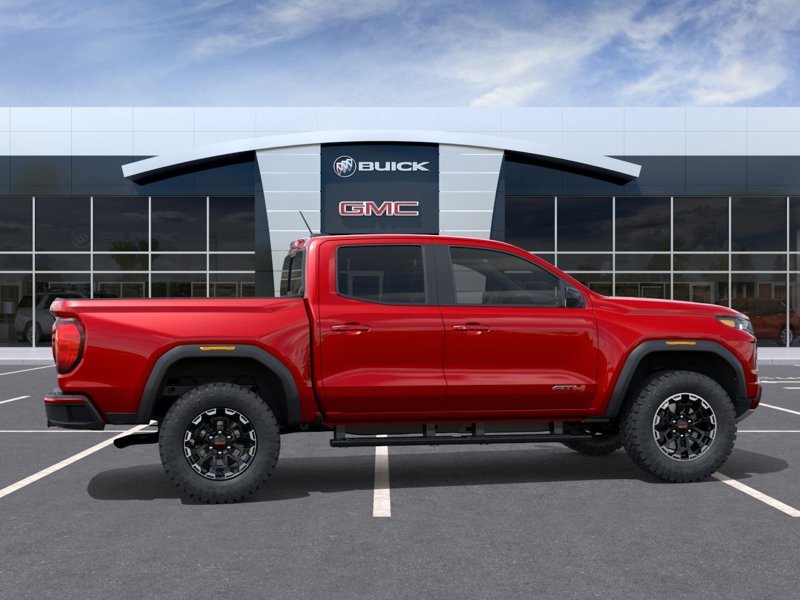 GMC Canyon AT4 cabine multiplace 4RM 2026 Teinte rouge volcanique Ottawa & Gatineau - photo #4