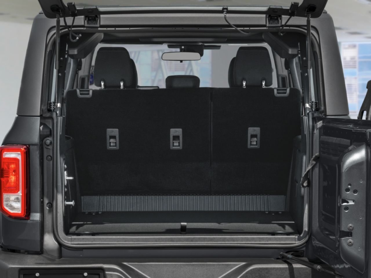 Ford Bronco 2026 Gris avalanche Mont-Laurier - photo #5