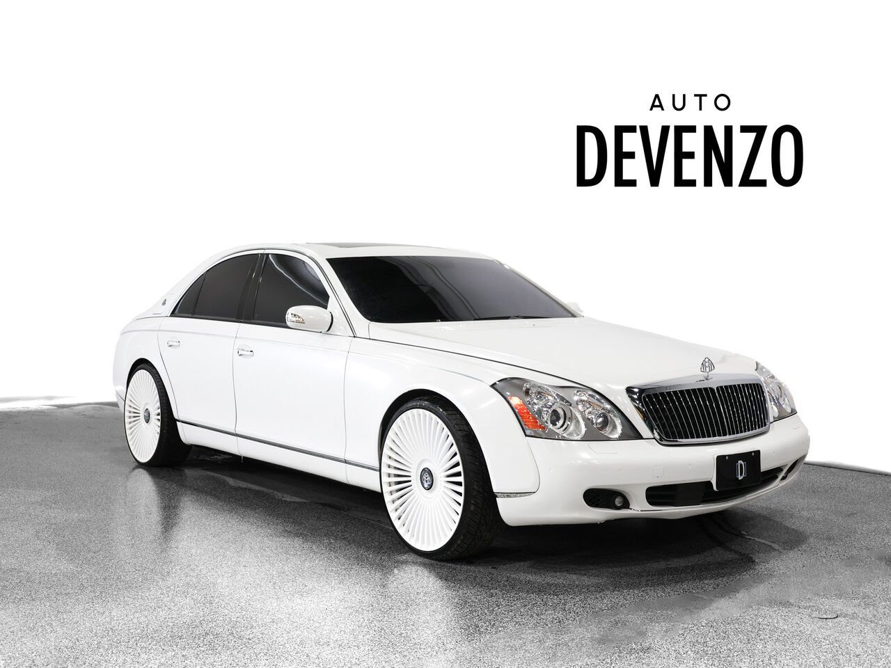 Maybach 57 2009 Bleu Saint-Eustache - photo #1