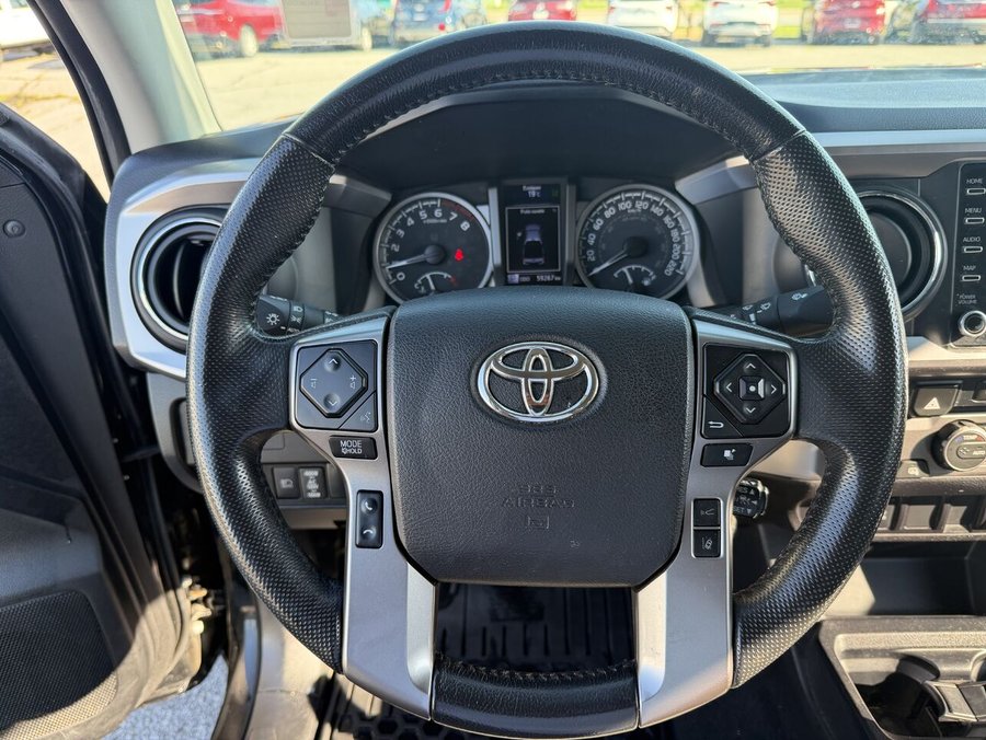 TOYOTA TACOMA DBL CAB SR5/TRD 2022 2022 Noir