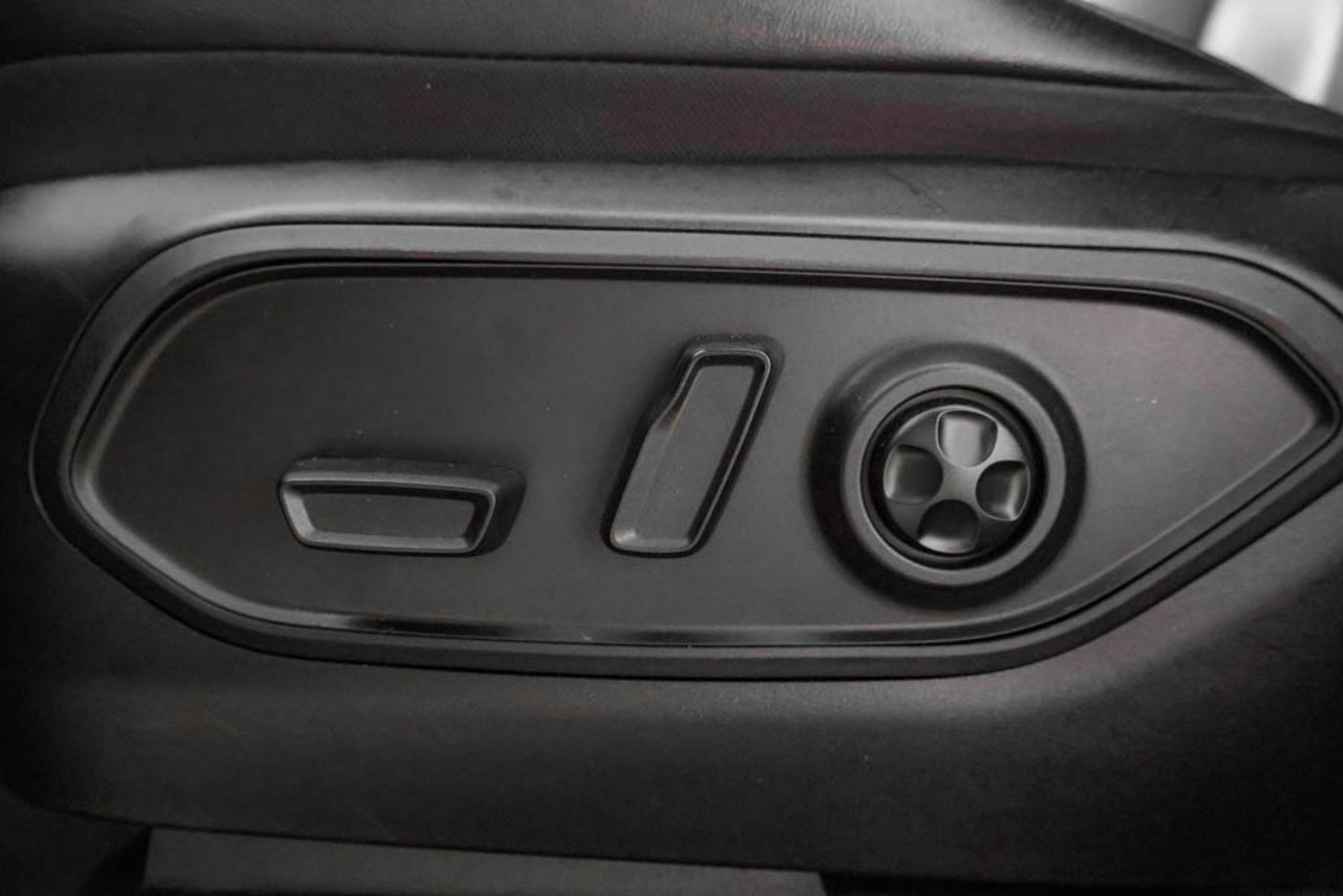 2024 Jeep Grand Cherokee L Limited 4x4 Blue Sherwood Park - photo #14