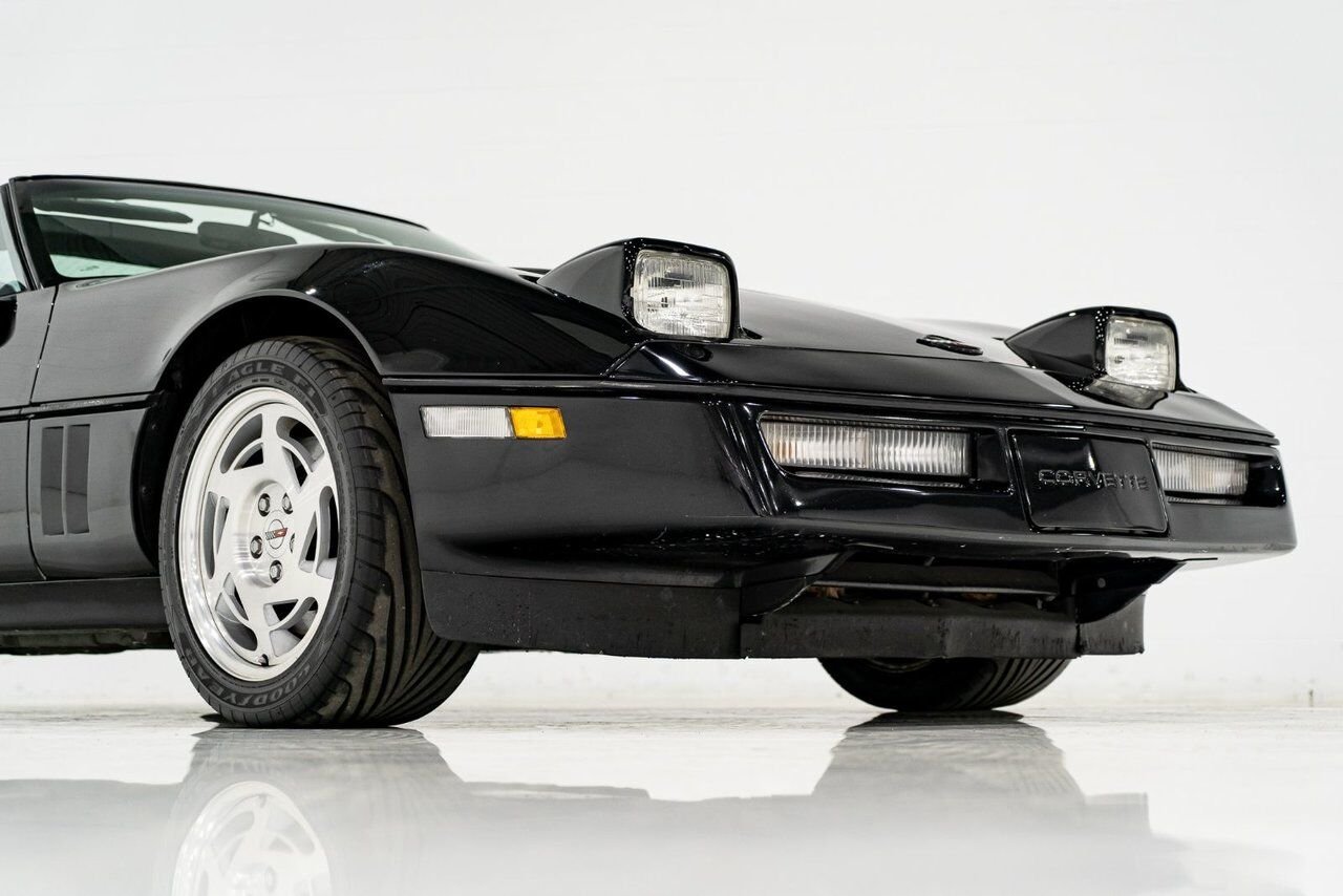 Chevrolet Corvette ZR1 | PRIX EN USD 1990 Noir Montréal - photo #32