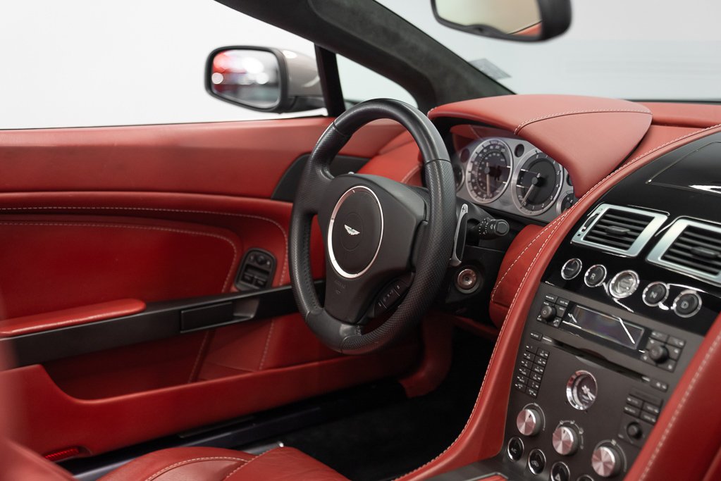 2008 Aston Martin Vantage Silver Montreal - photo #22