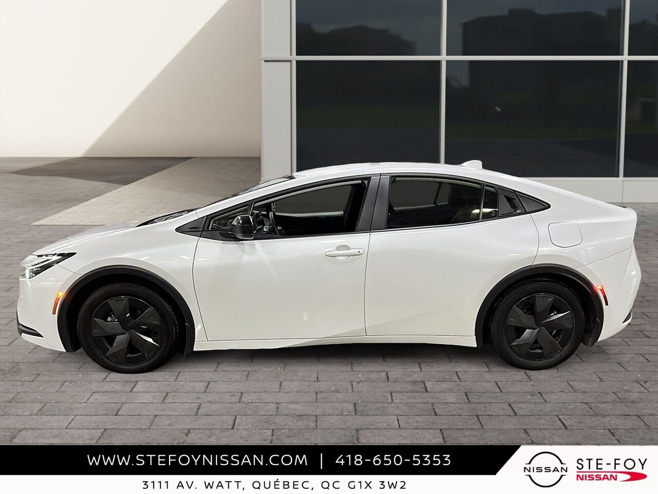 2025 Toyota Prius PLUG-IN hybride SE White Ste-Foy - photo #4