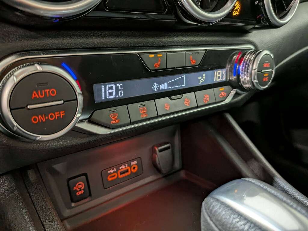 2024 Nissan Sentra SV CVT Black Val-David - photo #25